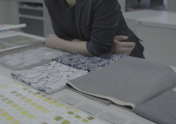 Jason Wu 与彩通色彩研究所携手揭示其品牌新系列 Grey Jason Wu 的代表色